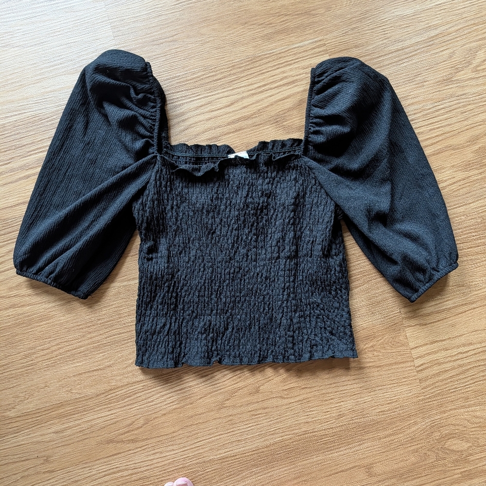 H&M Black Smocked Puff Sleeve Crop Top Small